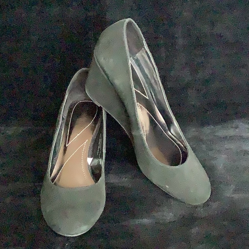 Medina Suede Heels